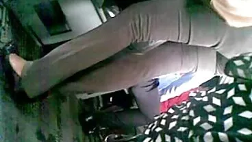 সান্তা চোদা চুদি বই অফিসে 2 হো-হস এনেছে!